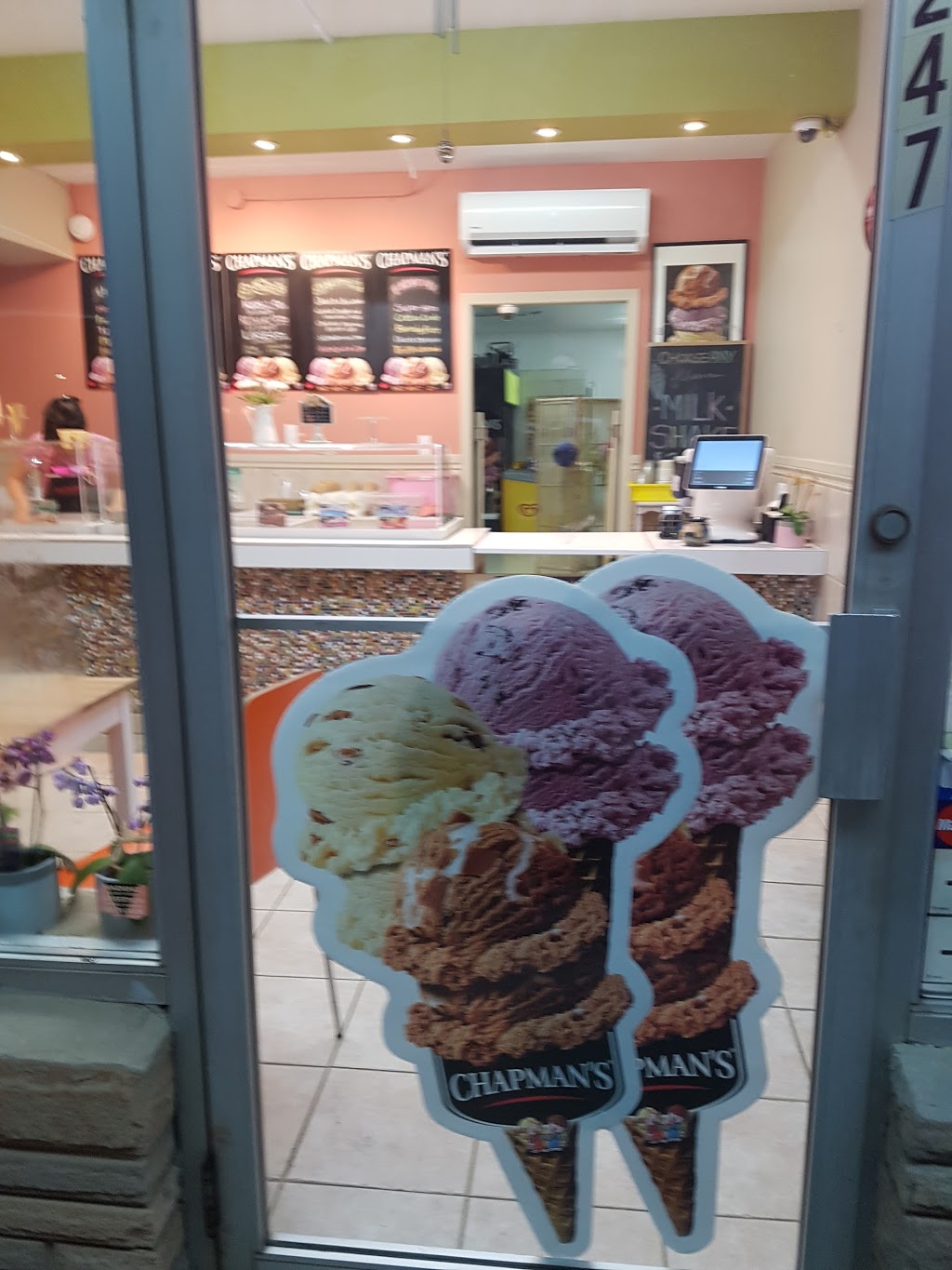 Winona Ice Cream | 1247 Hamilton Regional Rd 8, Stoney Creek, ON L8E 5G8, Canada | Phone: (905) 643-1177