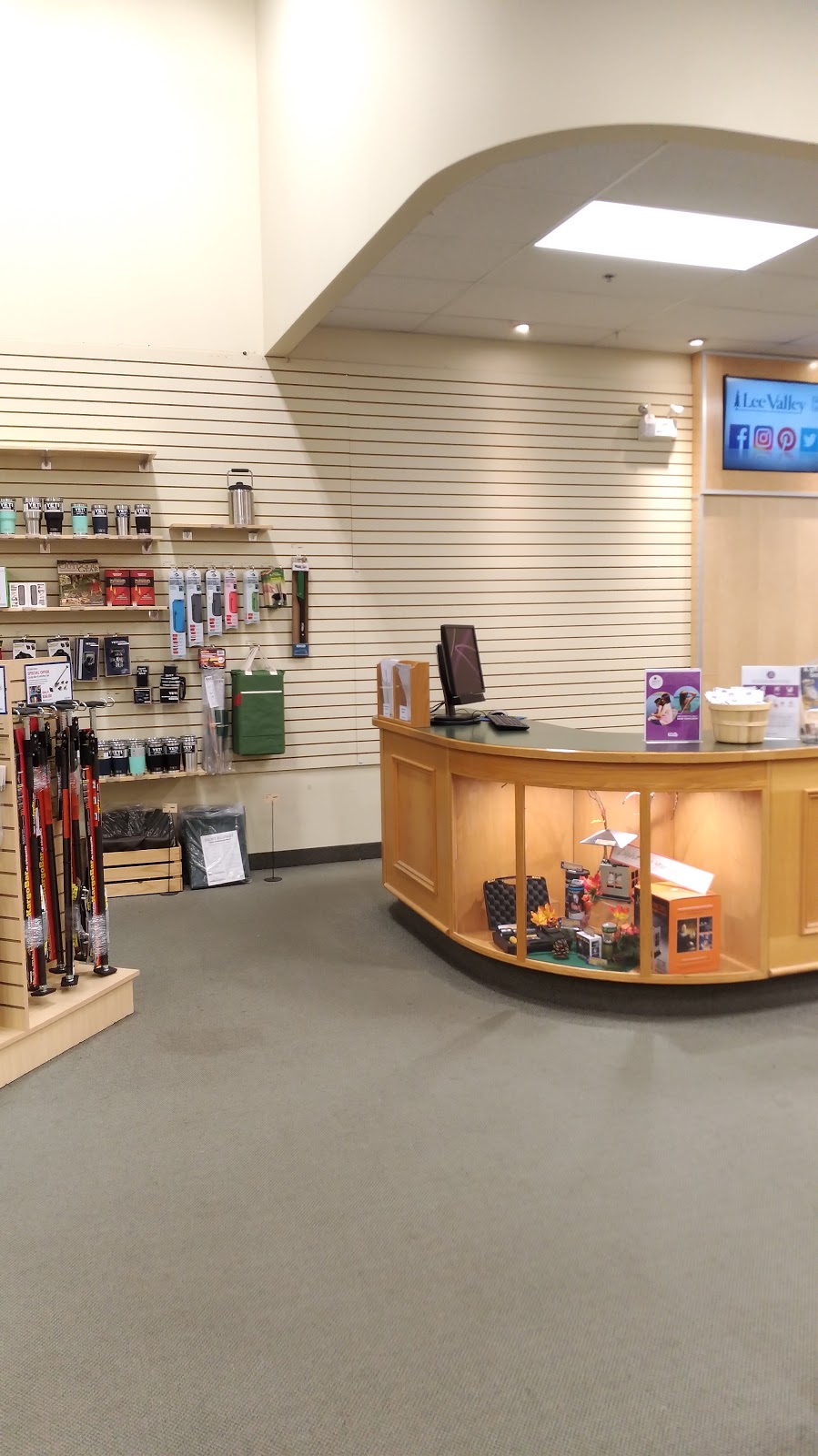 Lee Valley | 1401 United Blvd, Coquitlam, BC V3K 6Y7, Canada | Phone: (604) 515-8896