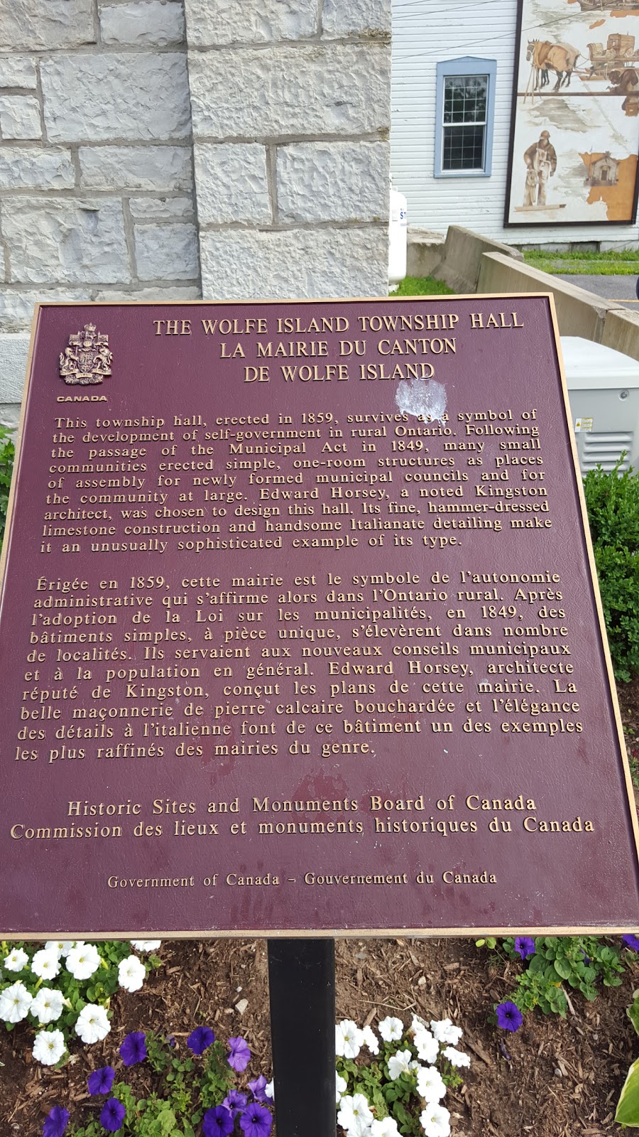 Wolfe Island Business & Tourism Centre | 1195 County Rd 96, Wolfe Island, ON K0H 2Y0, Canada | Phone: (613) 385-1875