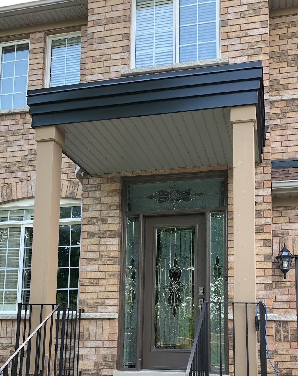 Blackstar Aluminum Eavestrough / Gutter Installation | 745 Fenmar Dr, North York, ON M9L 1C8, Canada | Phone: (416) 488-8377