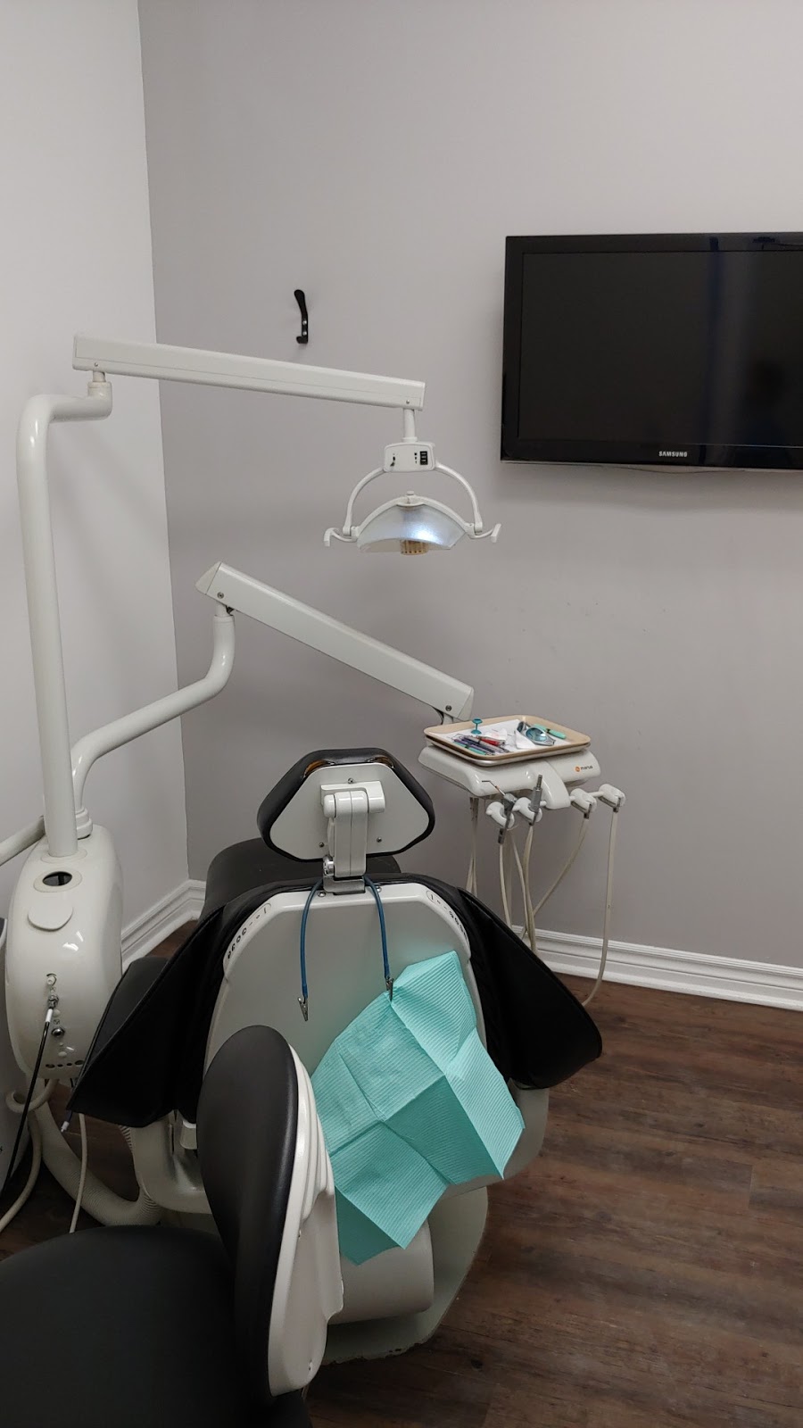 Tenth Line Dental | 2-2023 Tenth Line Rd, Orléans, ON K4A 4C5, Canada | Phone: (613) 841-7400