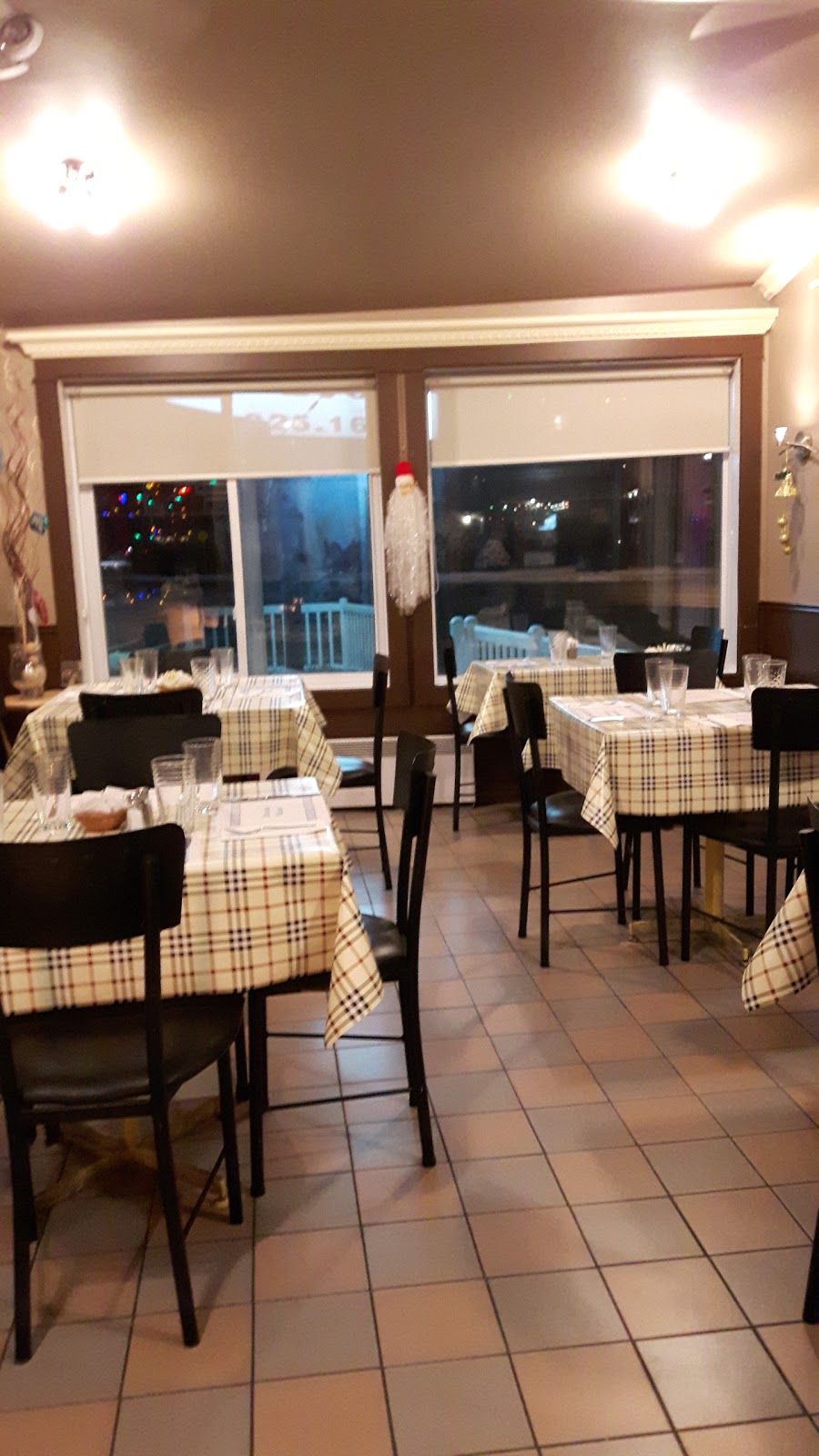 Pizzéria Du Roy | 330 Boulevard Lanaudière, Sainte-Anne-de-la-Pérade, QC G0X 2J0, Canada | Phone: (418) 325-1616