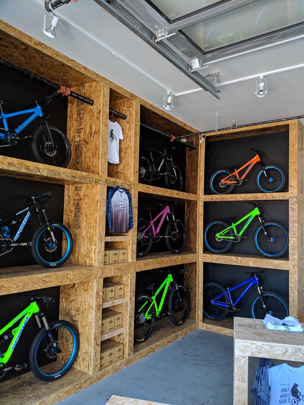 Spawn Cycles | 310-1201 Commercial Way, Squamish, BC V8B 0V1, Canada | Phone: (888) 604-2453