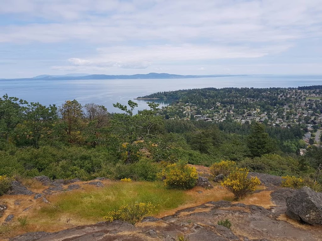 Mt Douglas Summit Parking Lot | Churchill Dr, Saanich, BC V8X 3S8, Canada