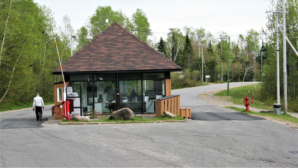 Camping Mont-Sainte-Anne | 300 Rang Saint Julien, Saint-Ferréol-les-Neiges, QC G0A 3R0, Canada | Phone: (418) 826-2323