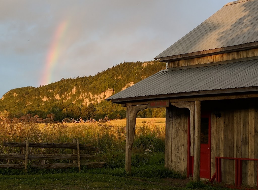 Auberge Des Aboiteaux | 280 QC-132, Saint-André-de-Kamouraska, QC G0L 2H0, Canada | Phone: (418) 493-2495