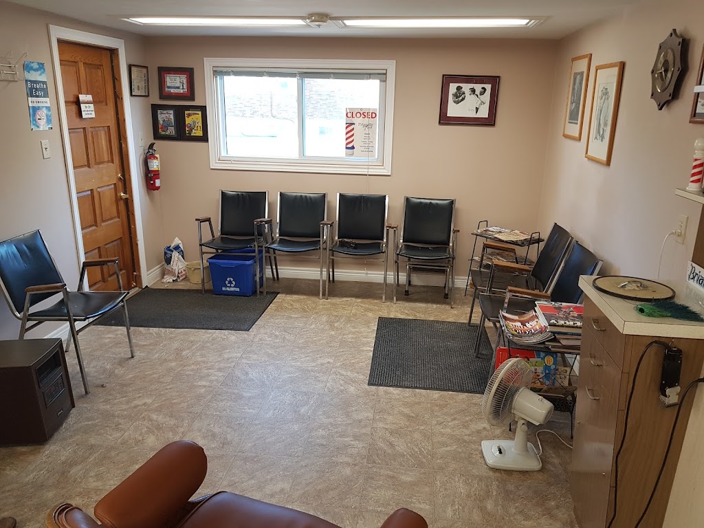 Friendly Corner Barber Shop | 791 Lock St, Peterborough, ON K9J 2Z6, Canada | Phone: (705) 876-6696