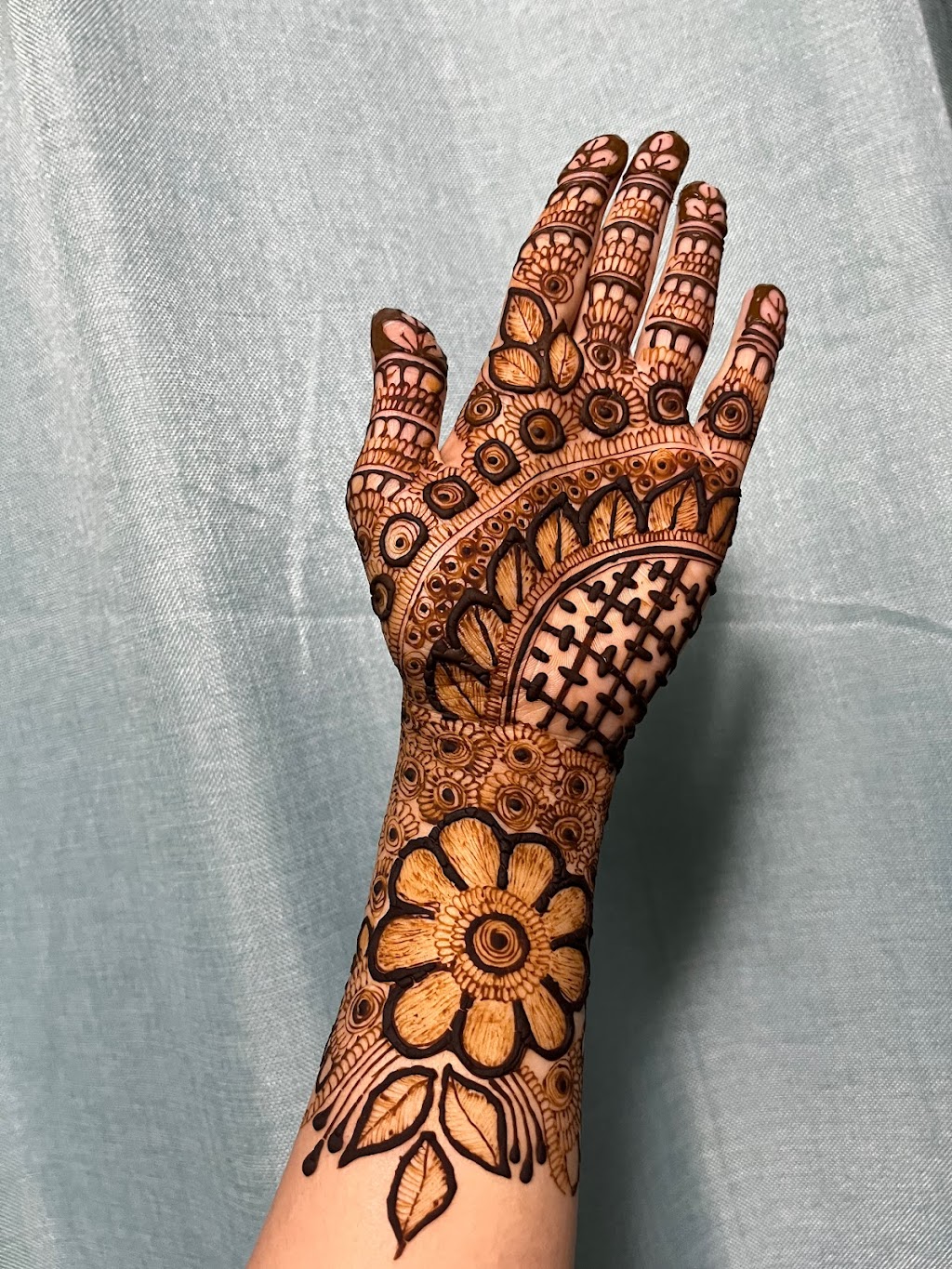 Henna By Anj | 175 Ingersoll St N, Ingersoll, ON N5C 0B9, Canada | Phone: (647) 803-1553