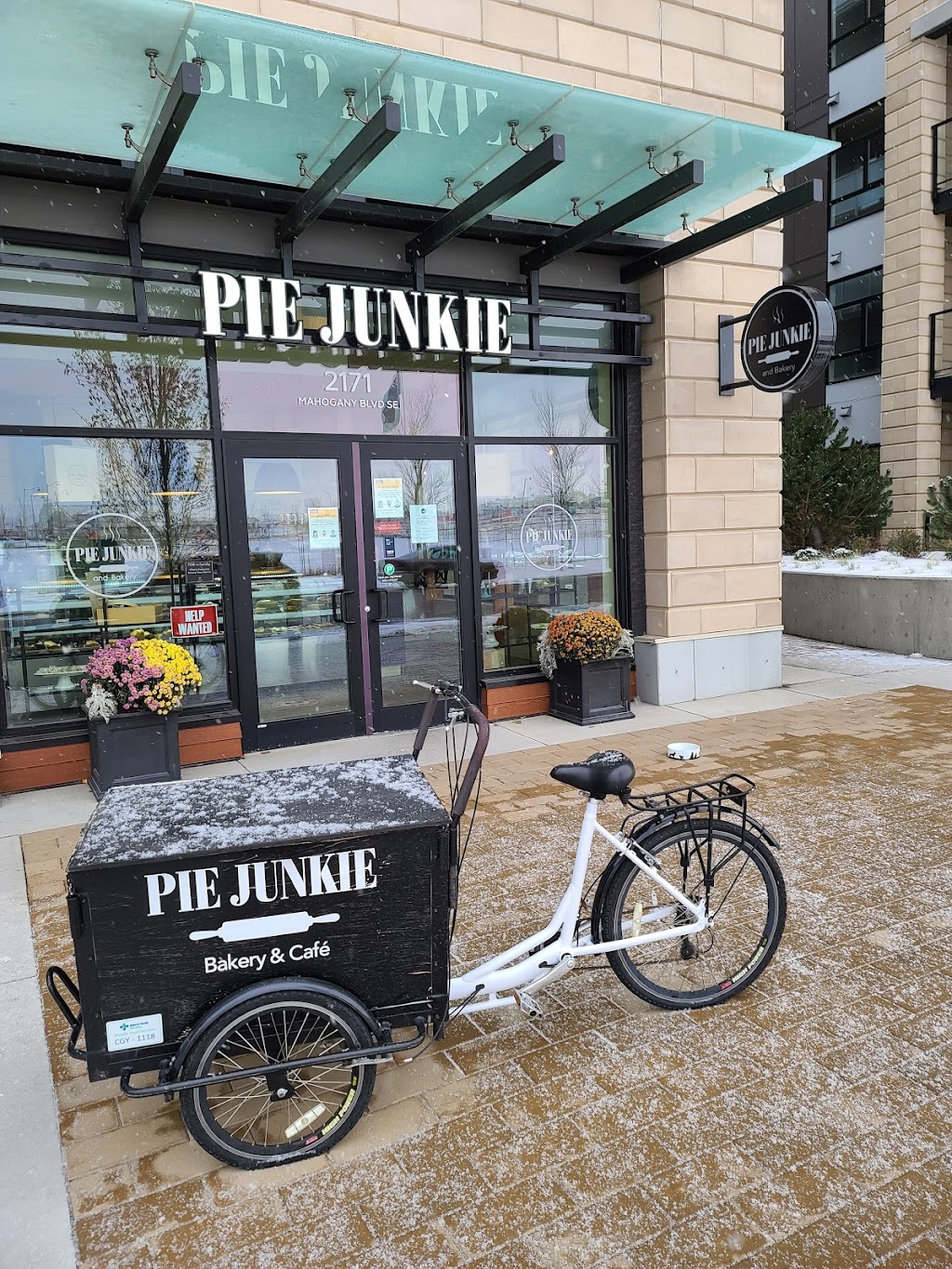 Pie Junkie | 2171 Mahogany Blvd SE, Calgary, AB T3M 2V6, Canada | Phone: (587) 623-1144