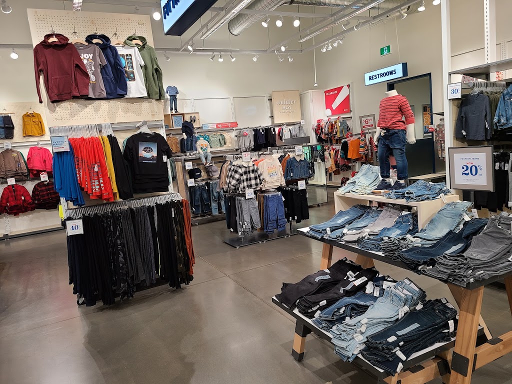 Old Navy | 15518 37 St NW, Edmonton, AB T5Y 0S5, Canada | Phone: (780) 652-0657