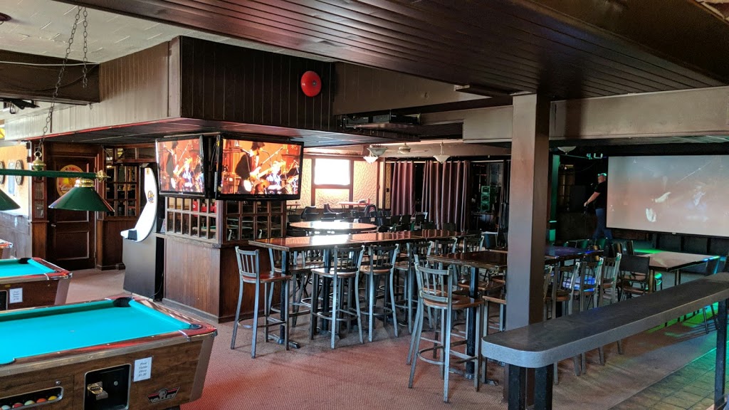 Lions Head Tavern | 7880 Wyandotte St E, Windsor, ON N8S 1S9, Canada | Phone: (519) 945-4773