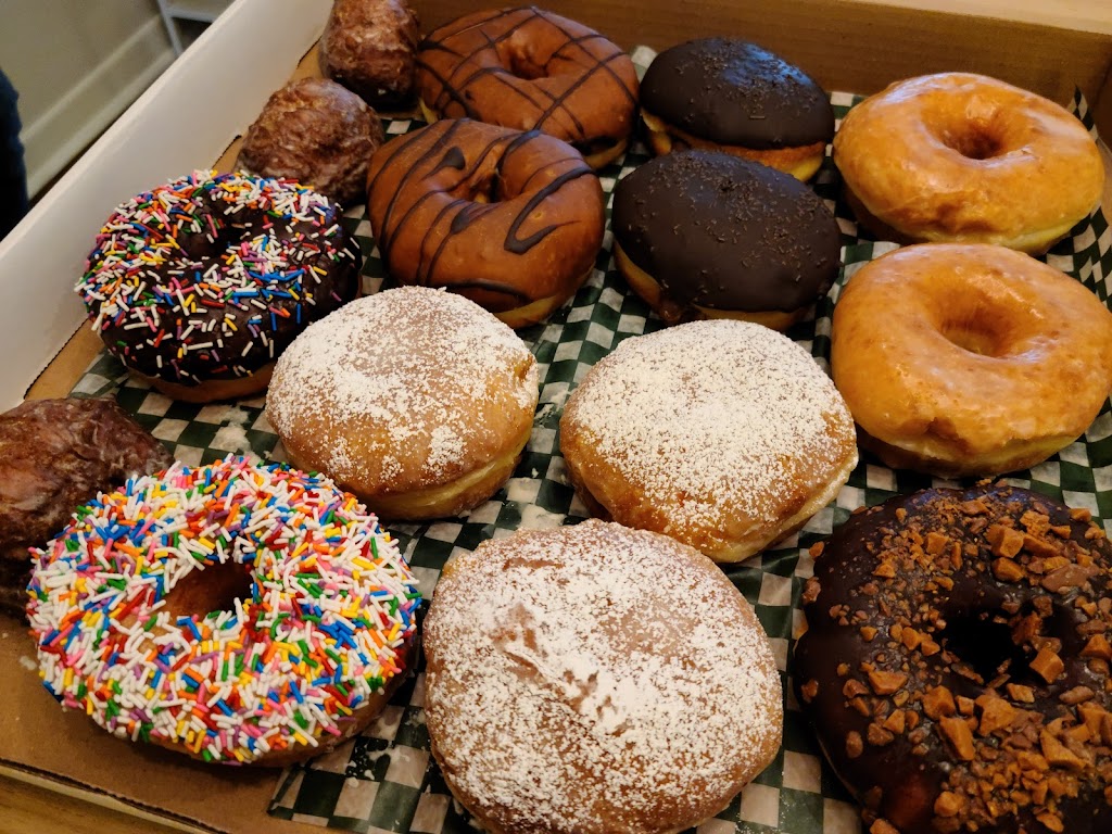 Harry and Heels California Donuts | 832 Dundas St W unit b, Toronto, ON M6J 1V5, Canada | Phone: (416) 792-3473