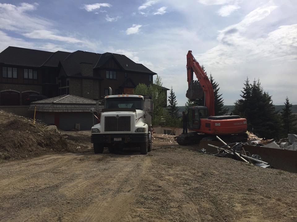 Bob Wallace Excavating Ltd | 212 Macleod Trail W, De Winton, AB T0L 0X0, Canada | Phone: (403) 804-3115