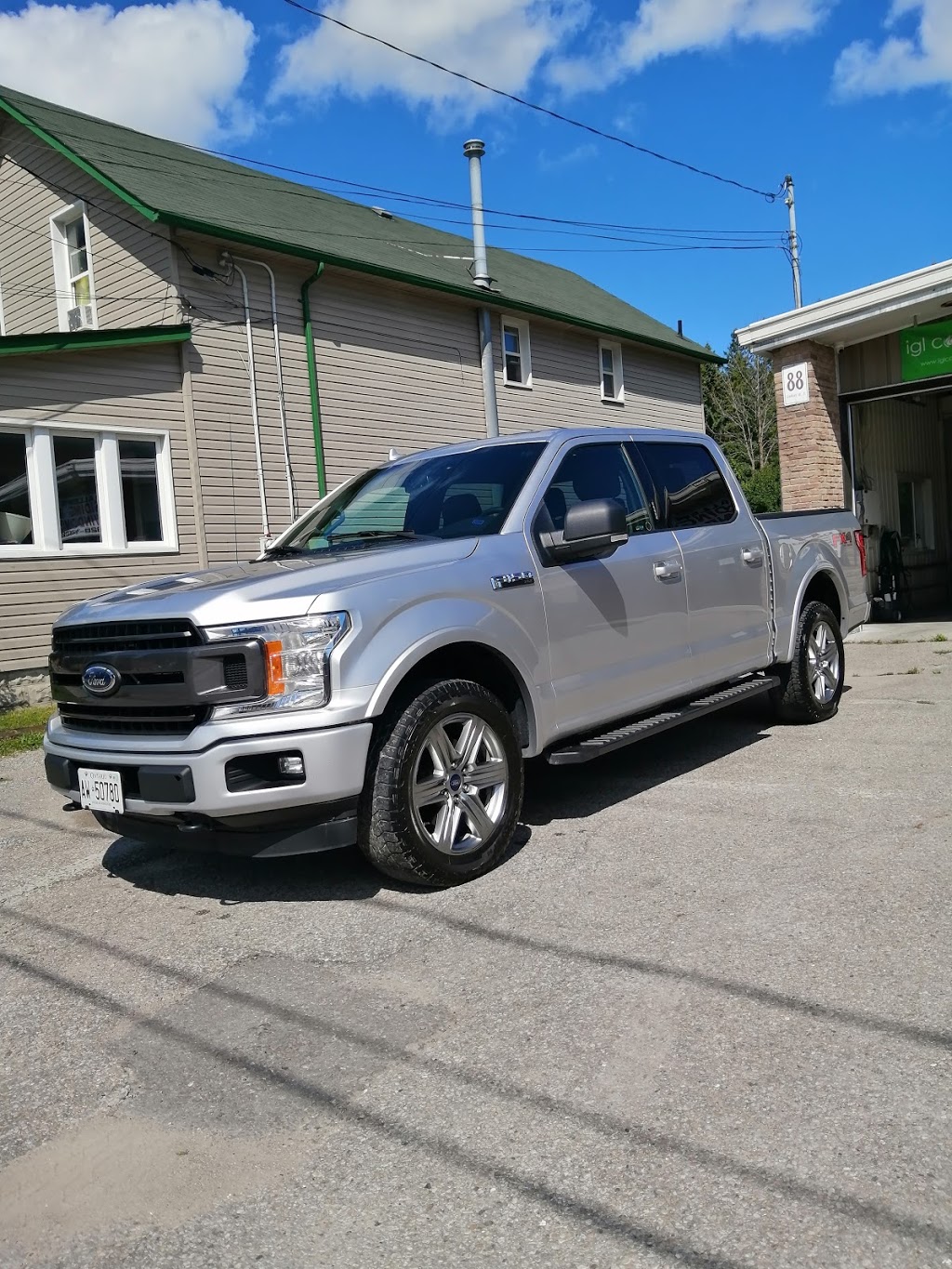 A and A Detailing | 88 Lindsay St S, Lindsay, ON K9V 2M3, Canada | Phone: (705) 536-0630