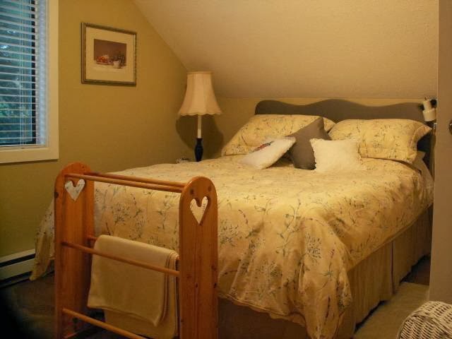 Tea Cozy Bed & Breakfast | 923 View Rd, Qualicum Beach, BC V9K 1N3, Canada | Phone: (250) 752-0819