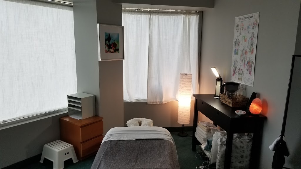 Body Calm Registered Massage | 2275 Lake Shore Blvd W #322, Etobicoke, ON M8V 0B2, Canada | Phone: (416) 898-1347