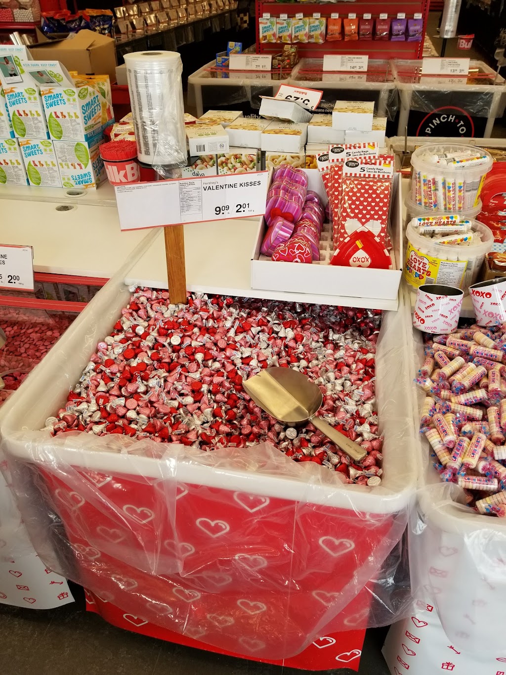 Bulk Barn | 1965 Hyde Park Rd, London, ON N6H 0A3, Canada | Phone: (519) 473-4897