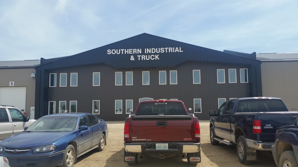 Southern Industrial & Truck Ltd | 300 South Side Hway 13 & 39, S Service Rd, Weyburn, SK S4H 2K7, Canada | Phone: (306) 842-2422