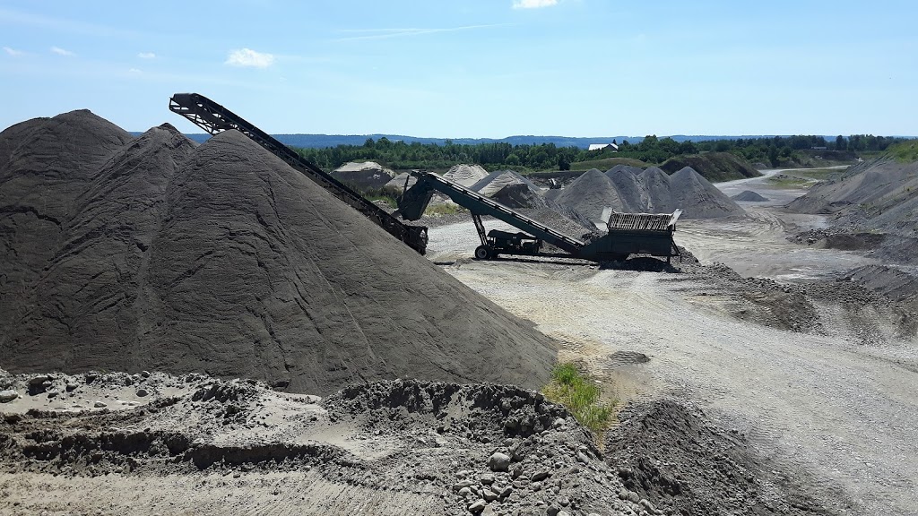 Doughty Aggregates | 1566 Youngs Point Rd, Lakefield, ON K0L 2H0, Canada | Phone: (705) 652-3016