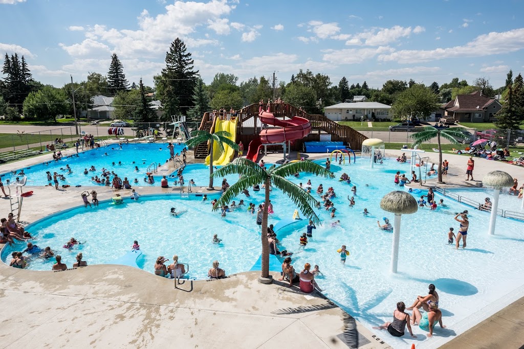 Raymond Aquatic Centre | 60 N 100 W, Raymond, AB T0K 2S0, Canada | Phone: (403) 752-4781