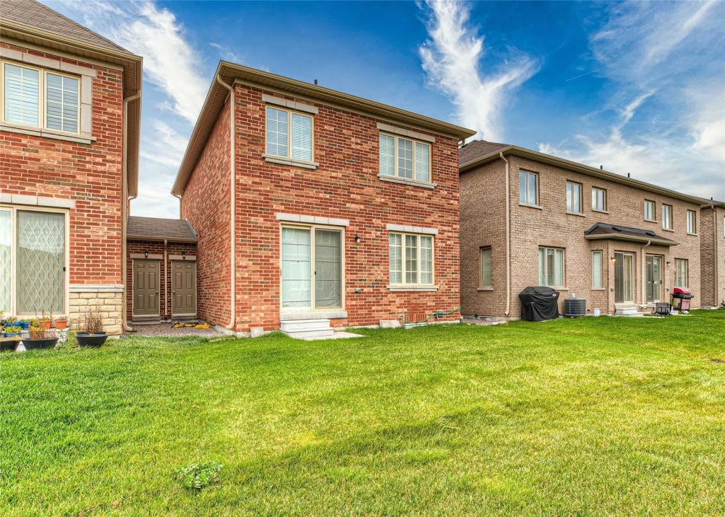 Saddle Ridge Milton | Milton, ON L9T 7K6, Canada | Phone: (416) 417-4117