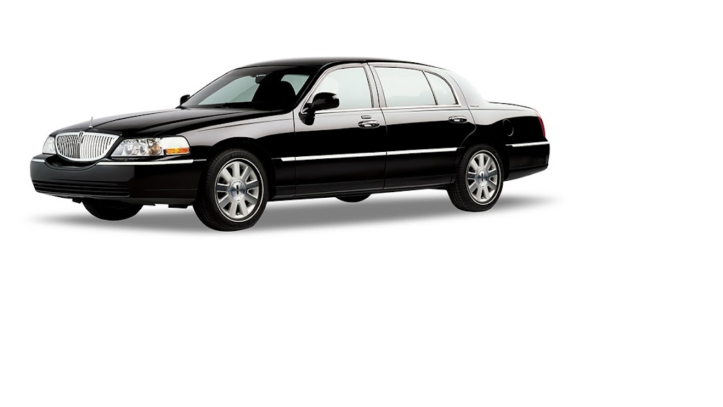 Pickering Airport Taxi Service | 2010 Whiskey Gate, Pickering, ON L1X 1M4, Canada | Phone: (905) 427-4835