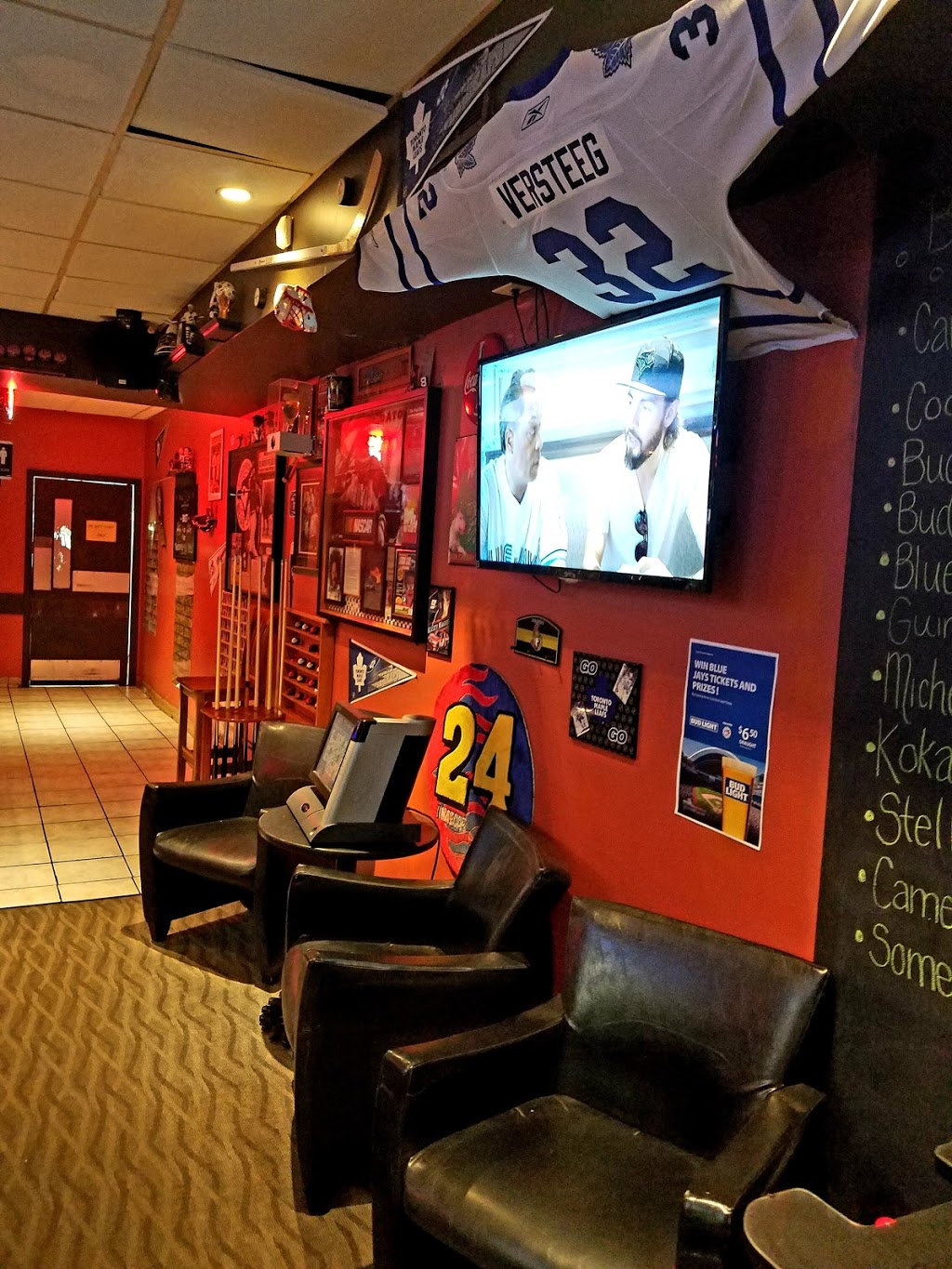 Don Cherrys Sports Bar | 2793 N Service Rd, Jordan Station, ON L0R 1S0, Canada | Phone: (905) 562-8008