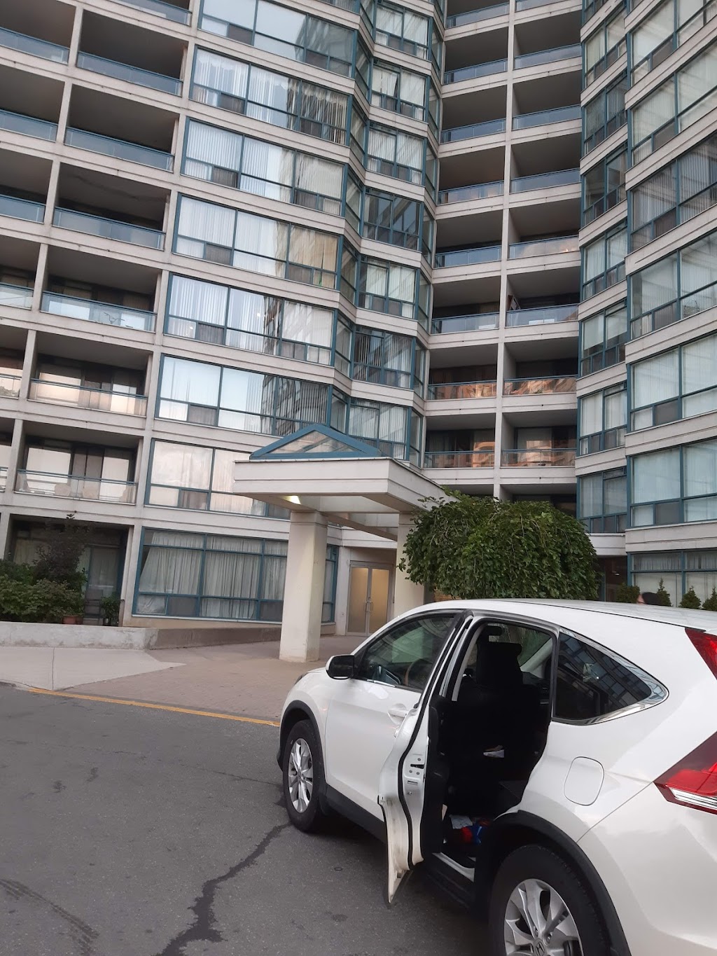 4725 Sheppard Condo | 4725 Sheppard Ave E, Scarborough, ON M1S 5B2, Canada | Phone: (416) 321-8761