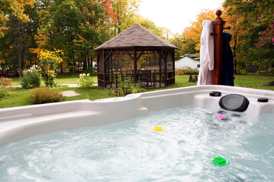 Arctic Spas Sudbury | 3536 Errington Ave #1, Chelmsford, ON P0M 1L0, Canada | Phone: (705) 595-3100