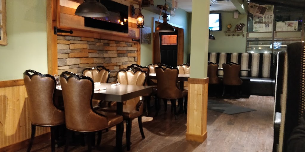 Basils Kitchen | 10504 100 Ave, Morinville, AB T8R 1A4, Canada | Phone: (780) 939-9800