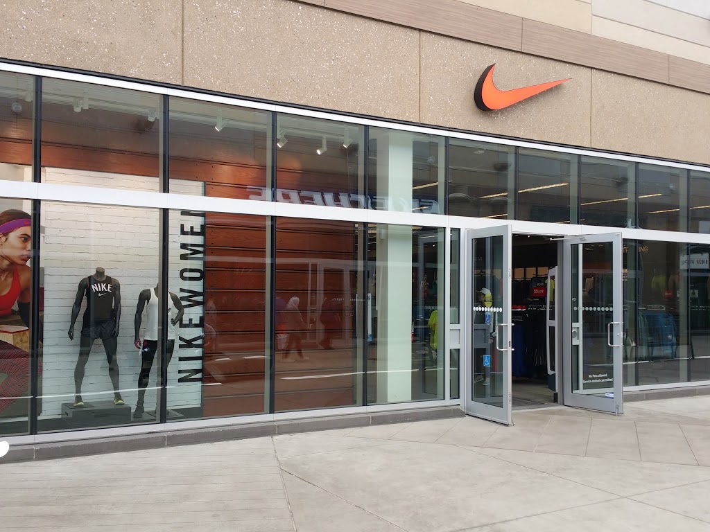 Nike Factory Store | 300 Taylor Rd, Niagara-on-the-Lake, ON L0S 1J0, Canada | Phone: (905) 682-2777