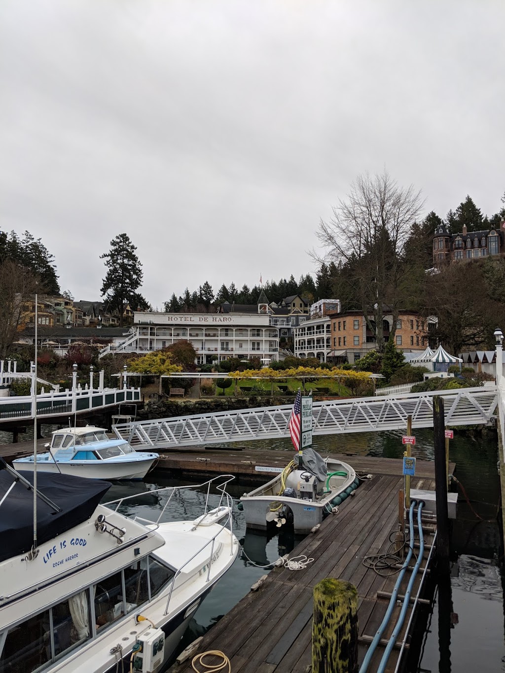 Hotel De Haro at Roche Harbor Resort | 248 Reuben Memorial Dr, Friday Harbor, WA 98250, USA | Phone: (800) 451-8910