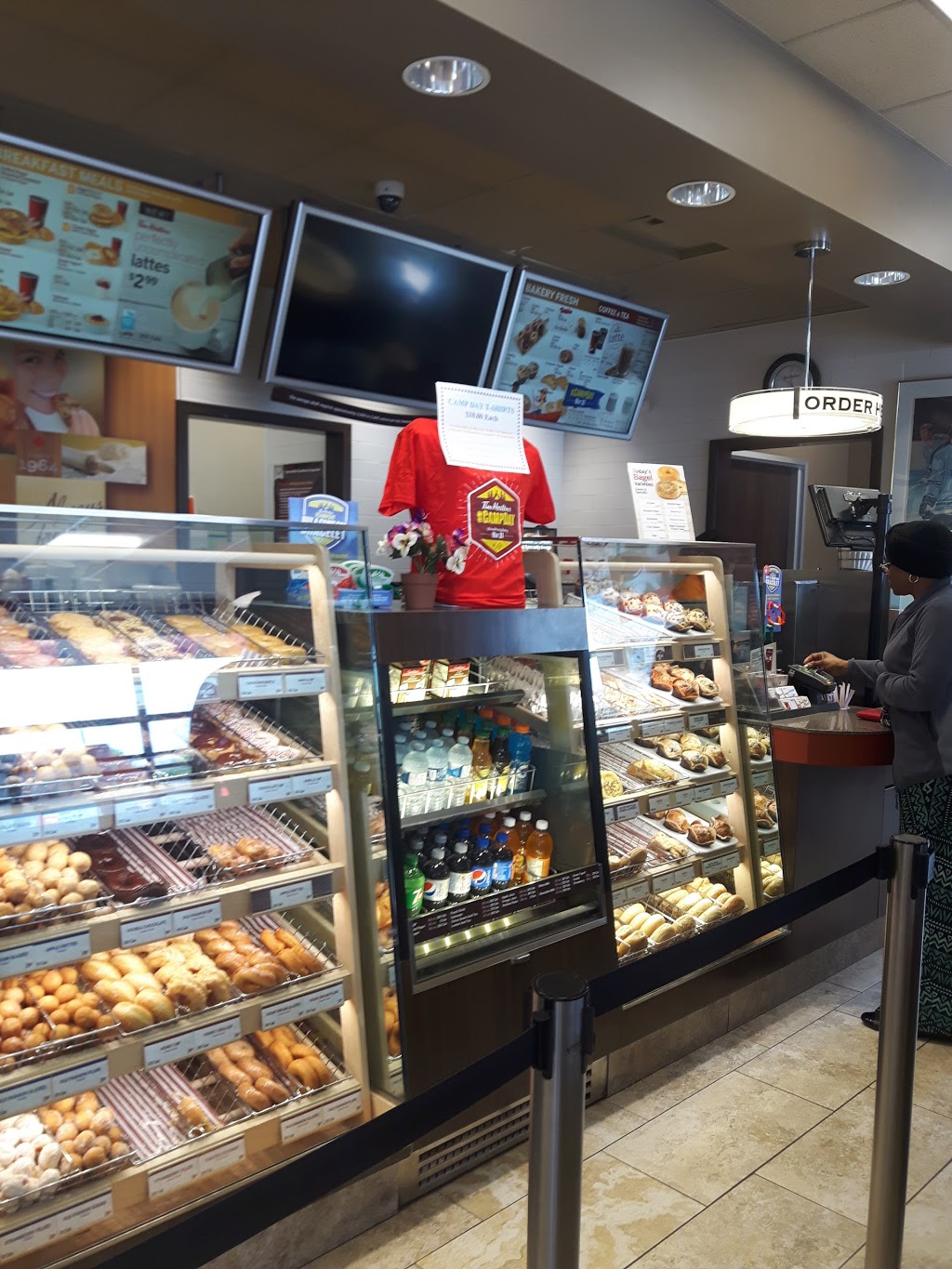 Tim Hortons | 38 York Rd, Dundas, ON L9H 1L4, Canada | Phone: (905) 627-9613