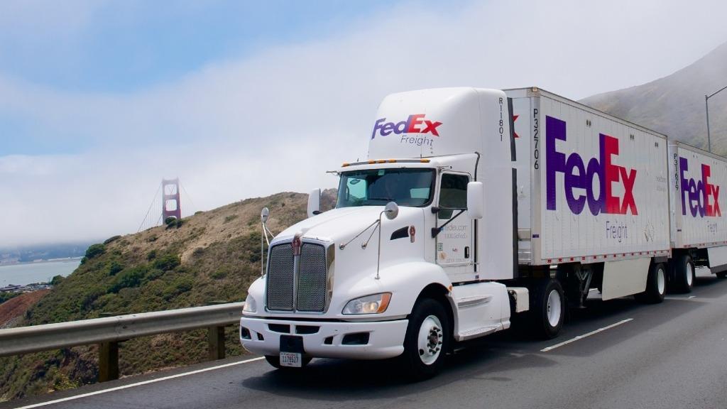 FedEx Freight | 5919 Shawson Dr, Mississauga, ON L4W 3Y2, Canada | Phone: (800) 463-3339