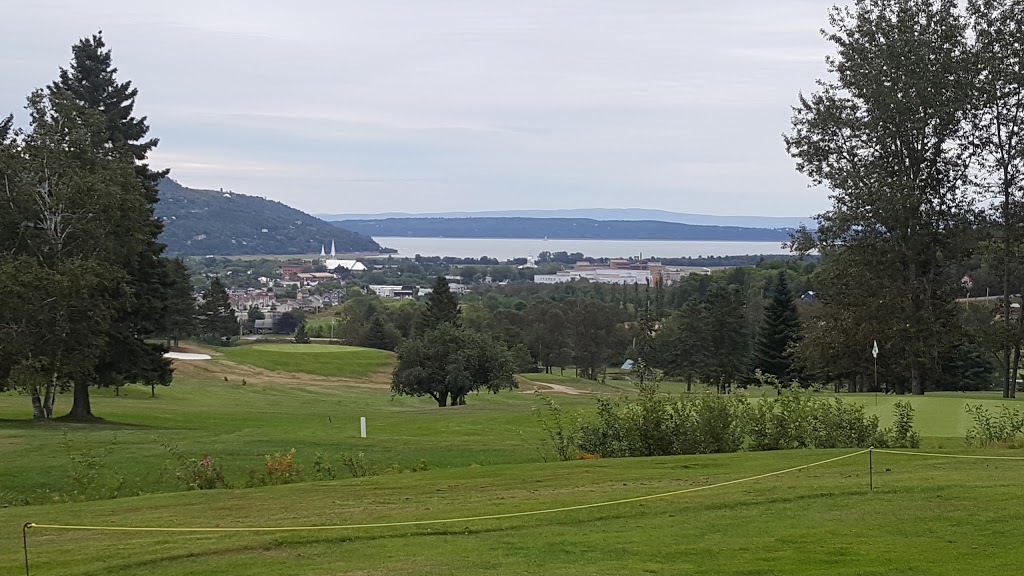 Club de golf Le Loup de Baie St-Paul | 40 Chemin de lÉquerre, Baie-Saint-Paul, QC G3Z 2Y7, Canada | Phone: (418) 435-2117