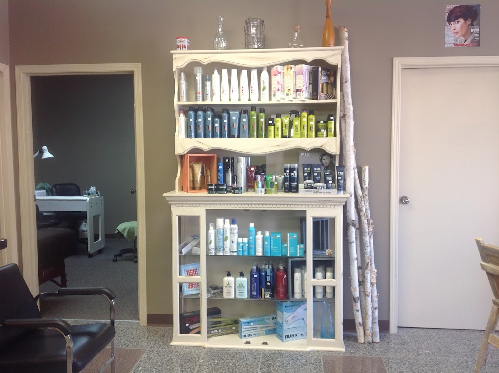 Hair Source lac Du Bonnet | 67 Park Ave, Lac du Bonnet, MB R0E 1A0, Canada | Phone: (204) 345-5644