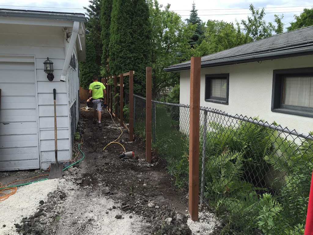 204 Fences.ca | 7349 Wilkes Ave, Headingley, MB R4H 1B8, Canada | Phone: (204) 808-9872