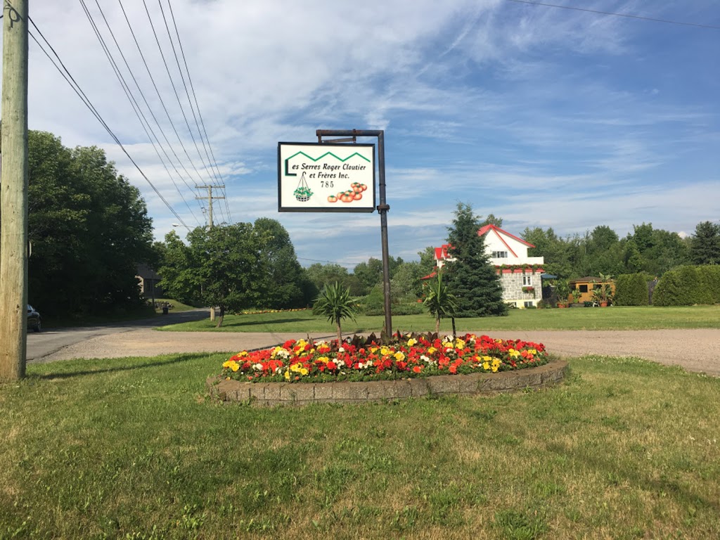 Les Serres Roger Cloutier et Frères Inc | 785 Chem. Vire-Crêpes, Saint-Nicolas, QC G7A 1Z5, Canada | Phone: (418) 831-7097