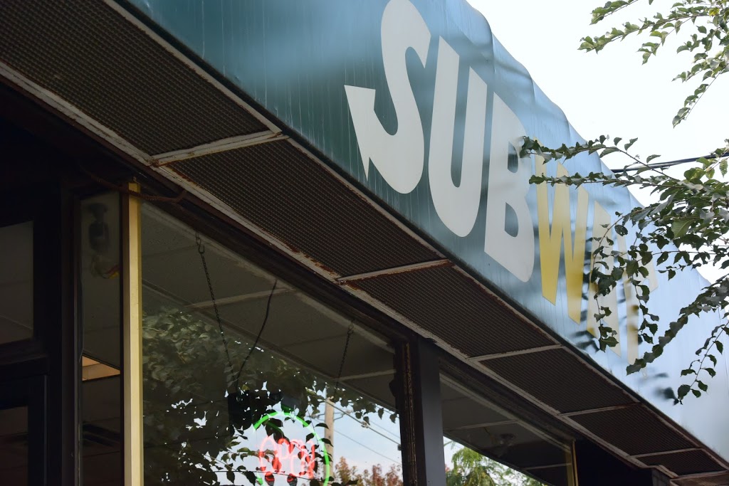 Subway | 1599 Queen St E, Toronto, ON M4L 1E5, Canada | Phone: (416) 551-0181