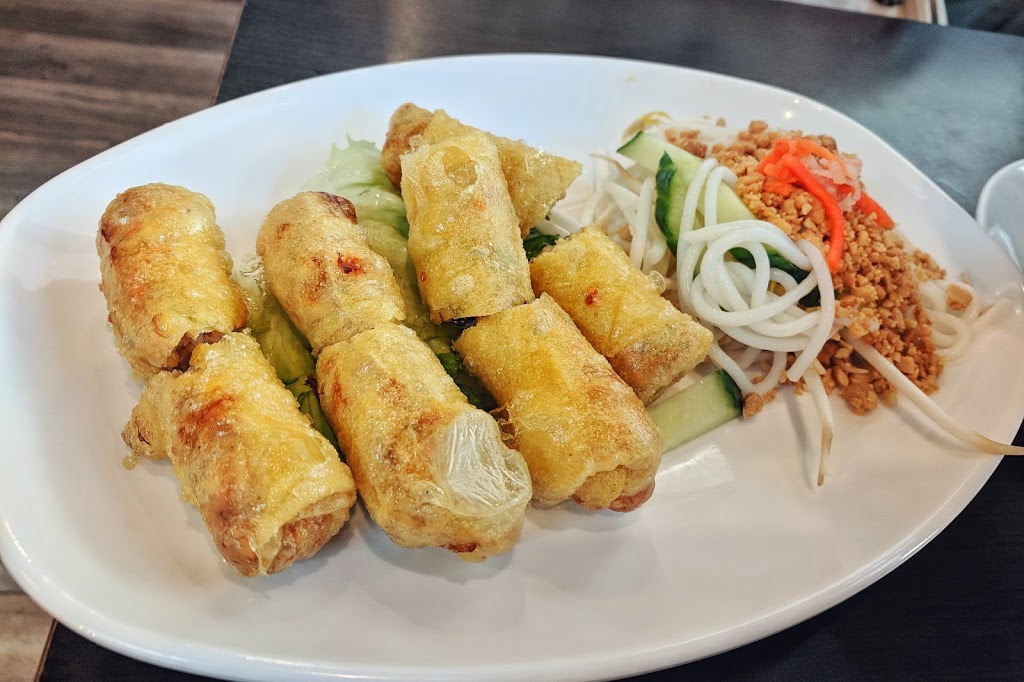 Green Lemon Grass | 9425 Leslie St, Richmond Hill, ON L4B 3N7, Canada | Phone: (905) 508-5328