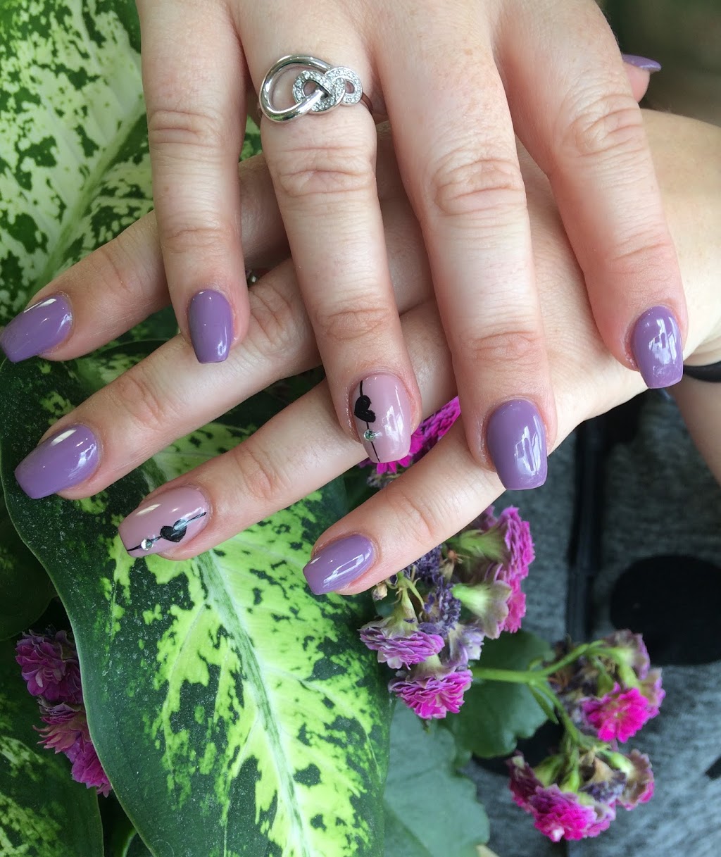 High Five Nails | 105-2100 Whatcom Rd, Abbotsford, BC V3G 2K8, Canada | Phone: (778) 856-6900