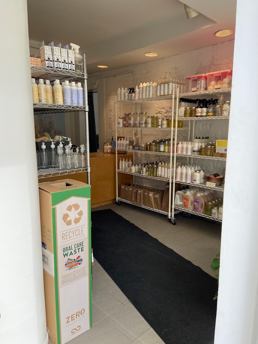 Saponetti Eco-Friendly Soap Refill Delivery Service | 615c Brock Ave, Toronto, ON M6H 3P1, Canada | Phone: (647) 344-1875