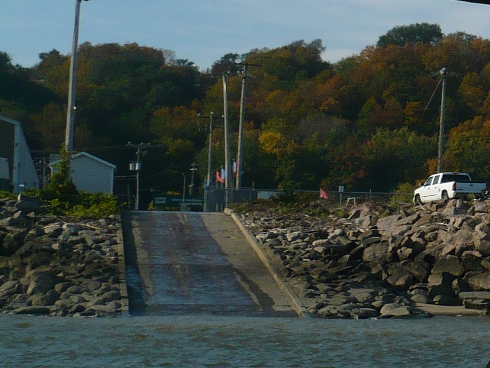 water ramp Anse au Foulon | Rue de lAnse au Foulon, Québec, QC G1K 4J9, Canada | Phone: (418) 686-2697