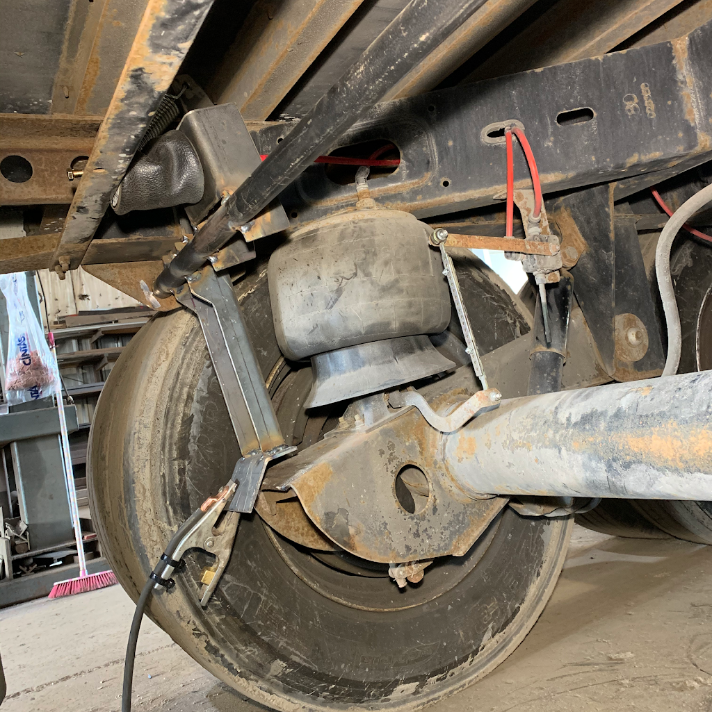 Wilson Truck-Trailer Repair Ltd. | 20400 County Rd 42, Tilbury, ON N0P 2L0, Canada | Phone: (519) 682-0122