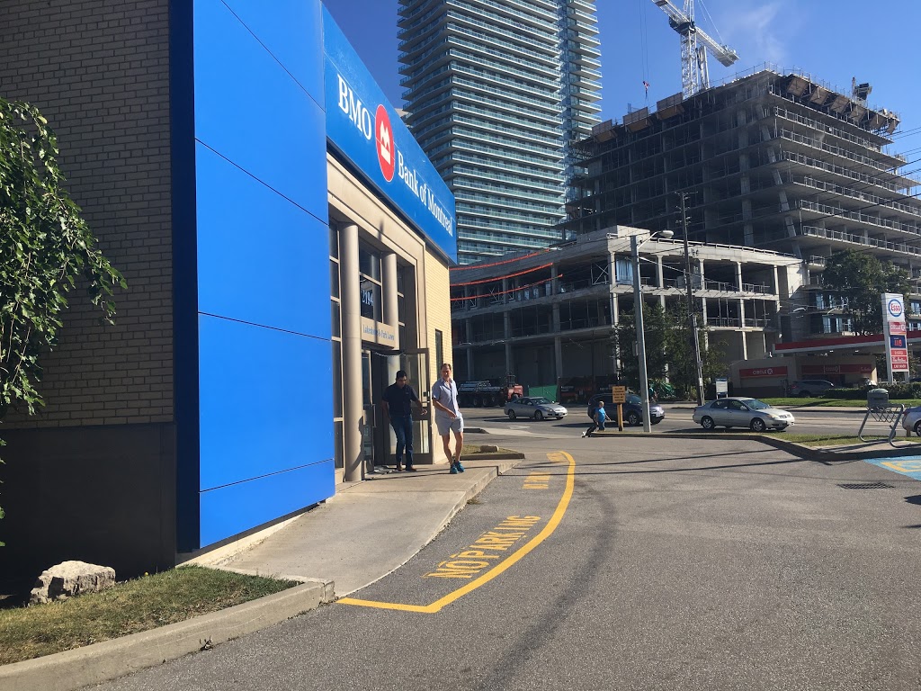 BMO Bank of Montreal | 2194 Lake Shore Blvd W, Etobicoke, ON M8V 1A2, Canada | Phone: (416) 251-6530