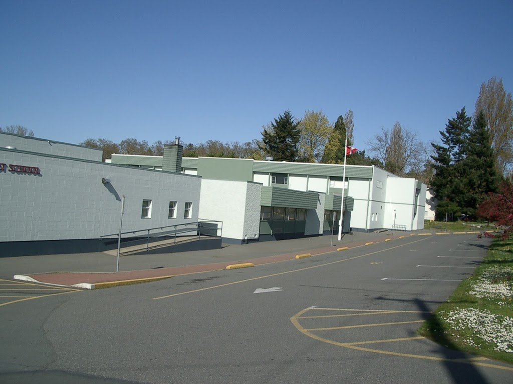 Braefoot Elementary School | 1440 Harrop Rd, Victoria, BC V8P 2S6, Canada | Phone: (250) 477-6948