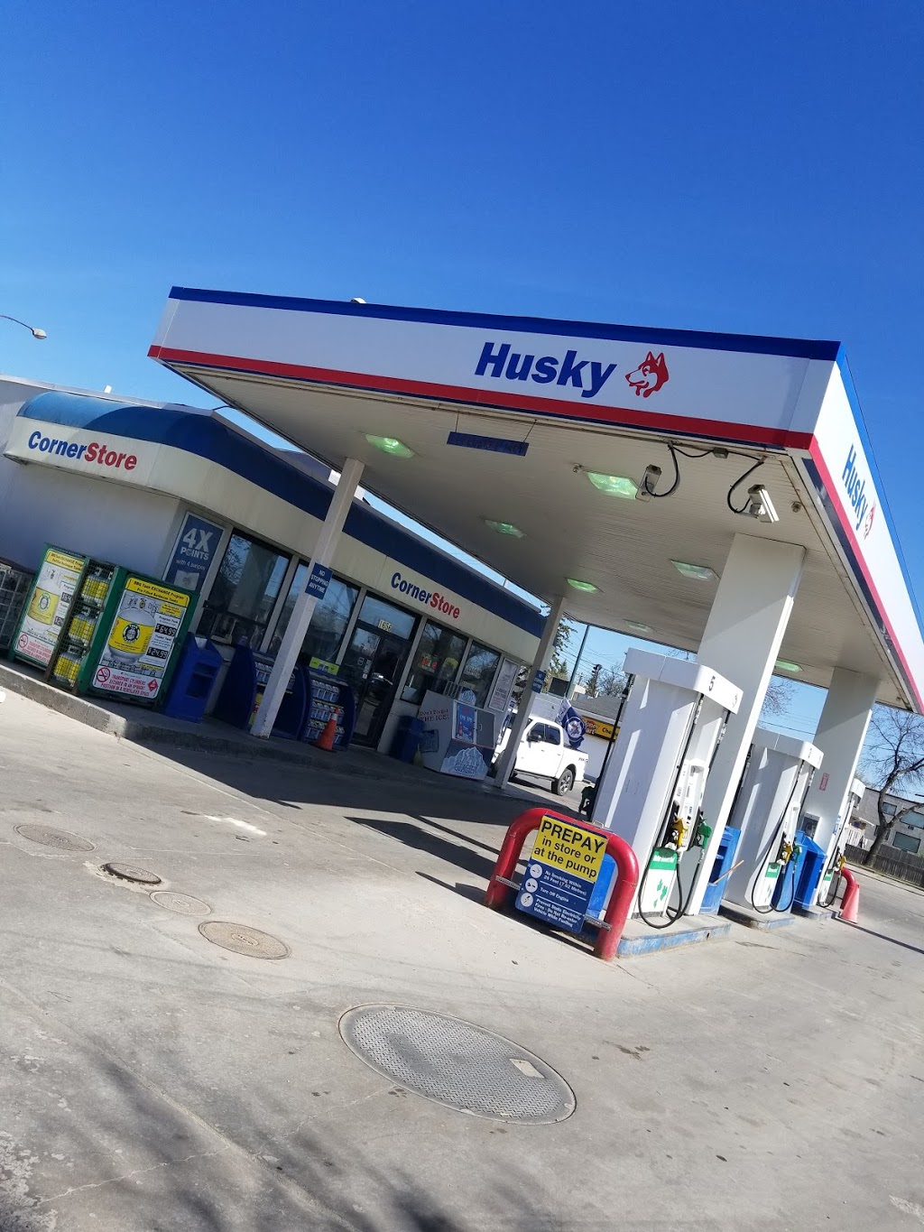 HUSKY | 1656 Main St, Winnipeg, MB R2V 1Y9, Canada | Phone: (204) 338-3785