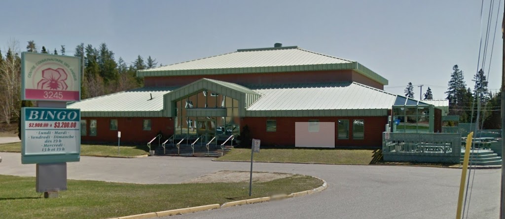 Jonquière Community Center | 3245 Rue des Pensées, Jonquière, QC G7S 5Z1, Canada | Phone: (418) 548-6444