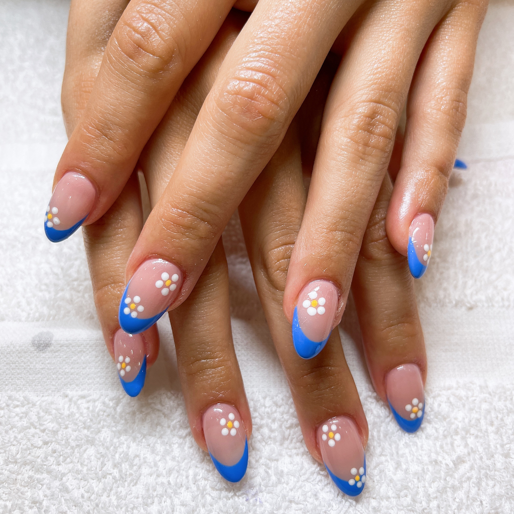 Nails For You | 11 Disera Dr Unit 140, Thornhill, ON L4J 0A7, Canada | Phone: (905) 762-8989