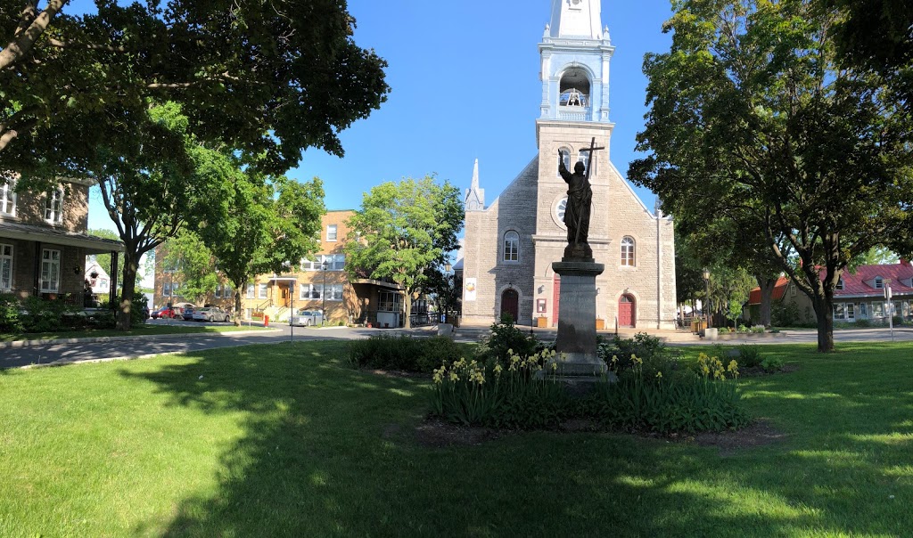 Paroisse Catholique Saint-François-Xavier | 596 MARIE-VICTORIN, Verchères, QC J0L 2R0, Canada | Phone: (450) 583-3961